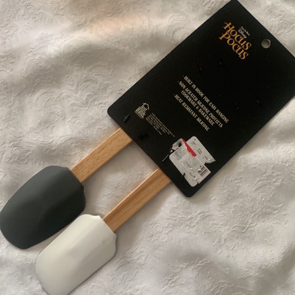 Disney Hocus Pocus Silicone Spatula & Spoon Set - Picture 4 of 8